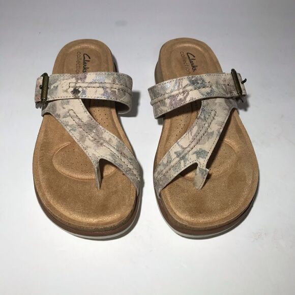 Clarks Collection Brynn Madi Buckle Toe-Post Sandals - Picture 4 of 8